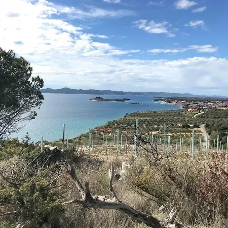 Camp Maslina 3* Pakoštane