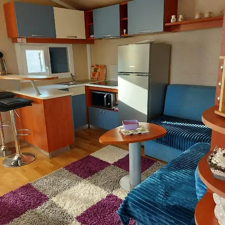 Camp Maslina Pakoštane