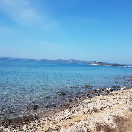 Kamp alanı Camp Maslina Pakoštane